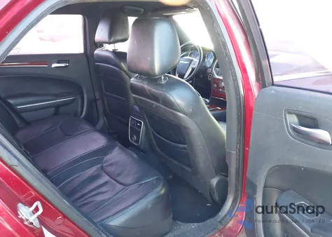 2014 Chrysler 300 z USA, uszkodzony, nr VIN 2C3CCAAG8EH189123